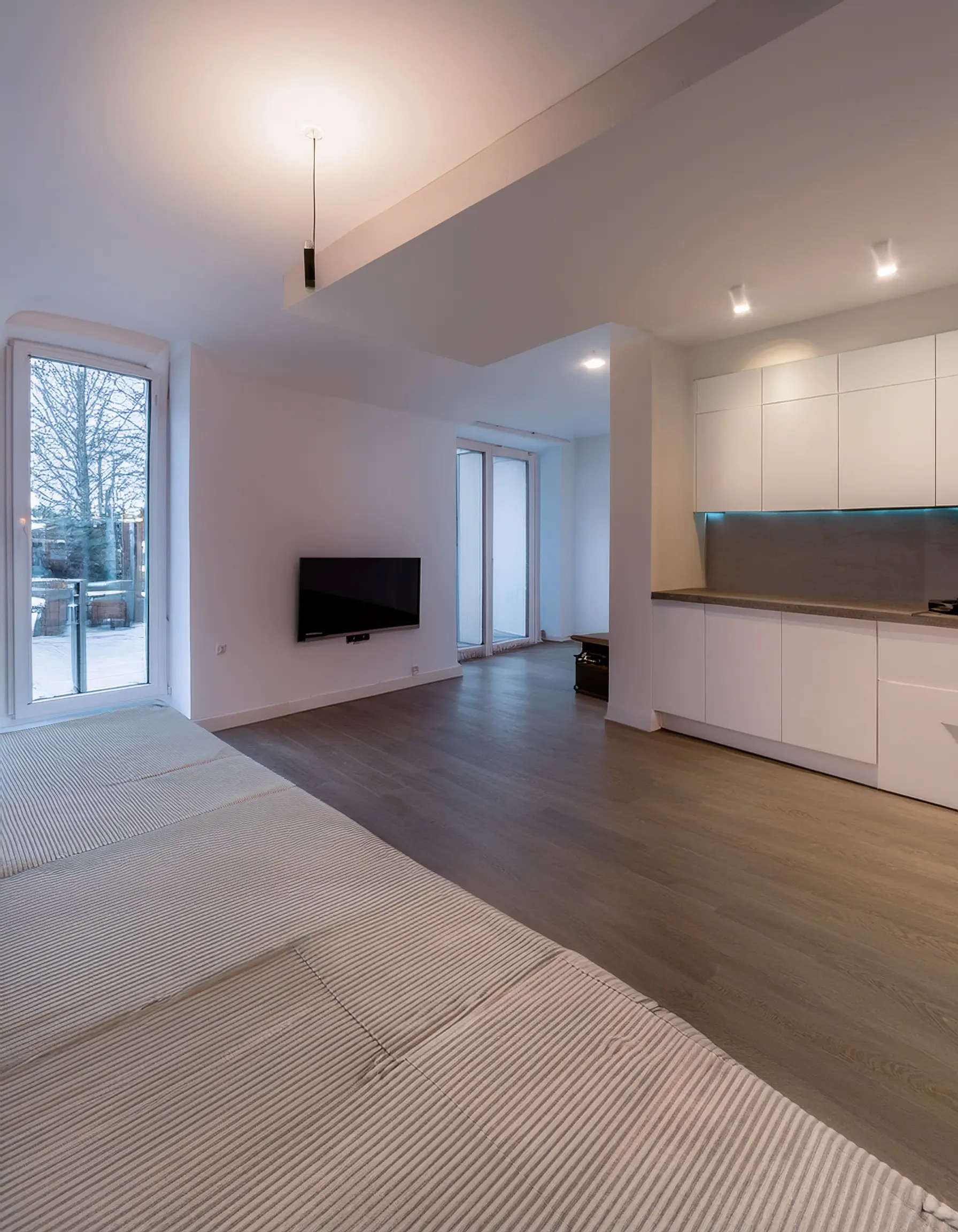 Stucco per muro pronto all’uso Italstucco TG assicura superfici lisce e uniformi, per ambienti senza alterazioni.